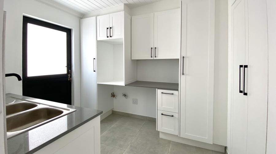 4 Bedroom Property for Sale in Atlantic Sands Private Estate Western Cape